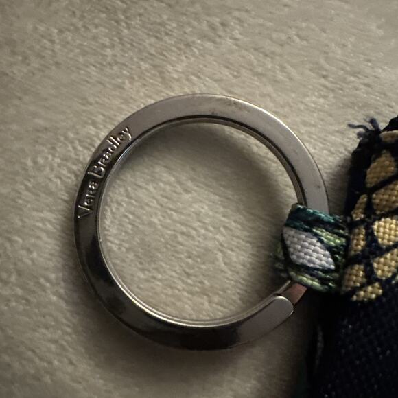 Vera Bradley Zip ID & Lanyard Toucan Party Set NWOT Pineapples Toucan - Picture 7 of 7